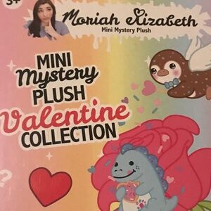 Mini mystery valentine plush Monhia Elizabeth